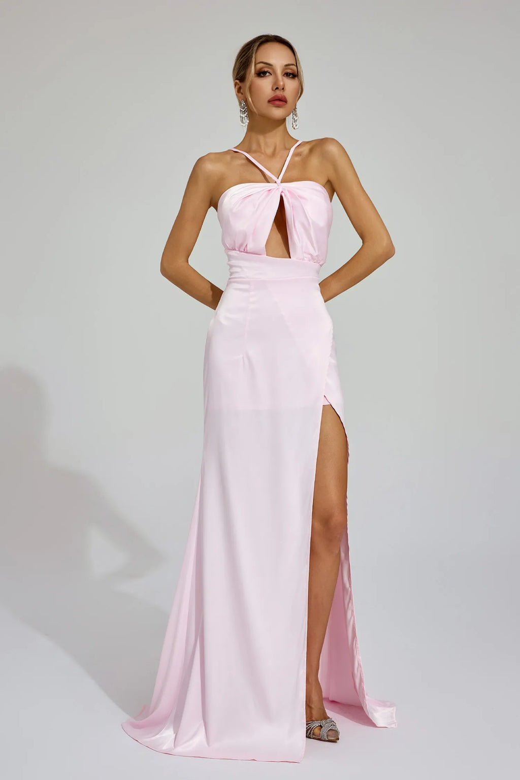 Katell Pembe Yırtmaçlı Halter Maxi Elbise