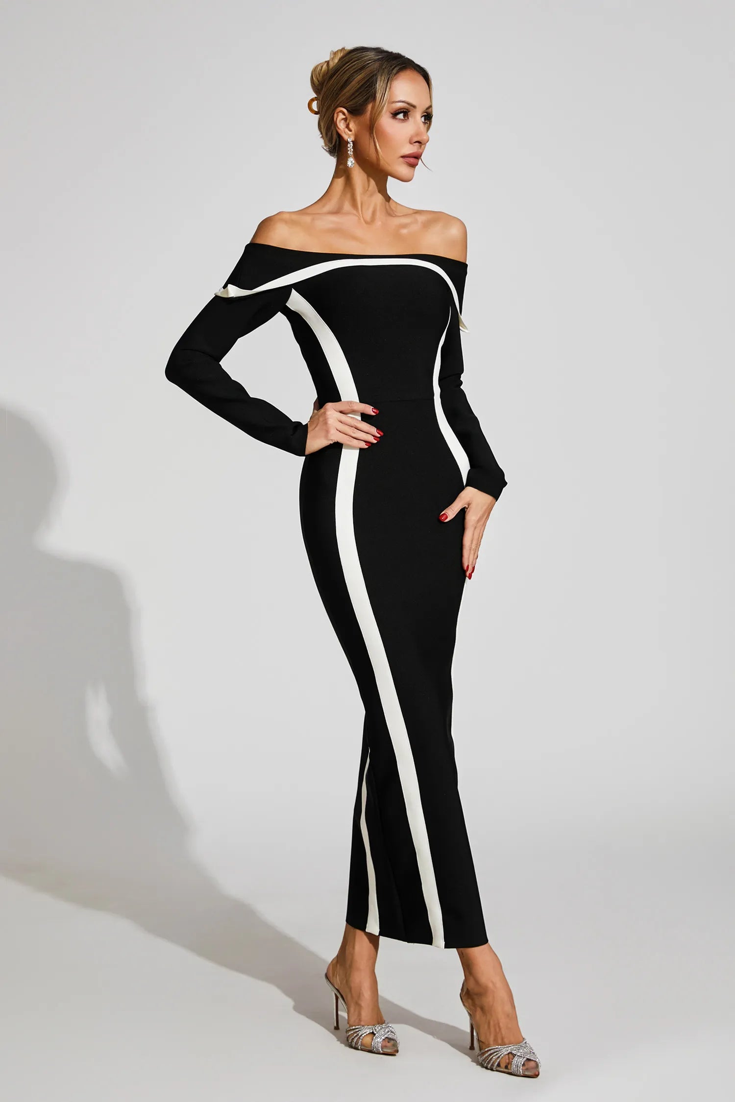 Selestia Siyah Off Shoulder Bandaj Maxi Elbise