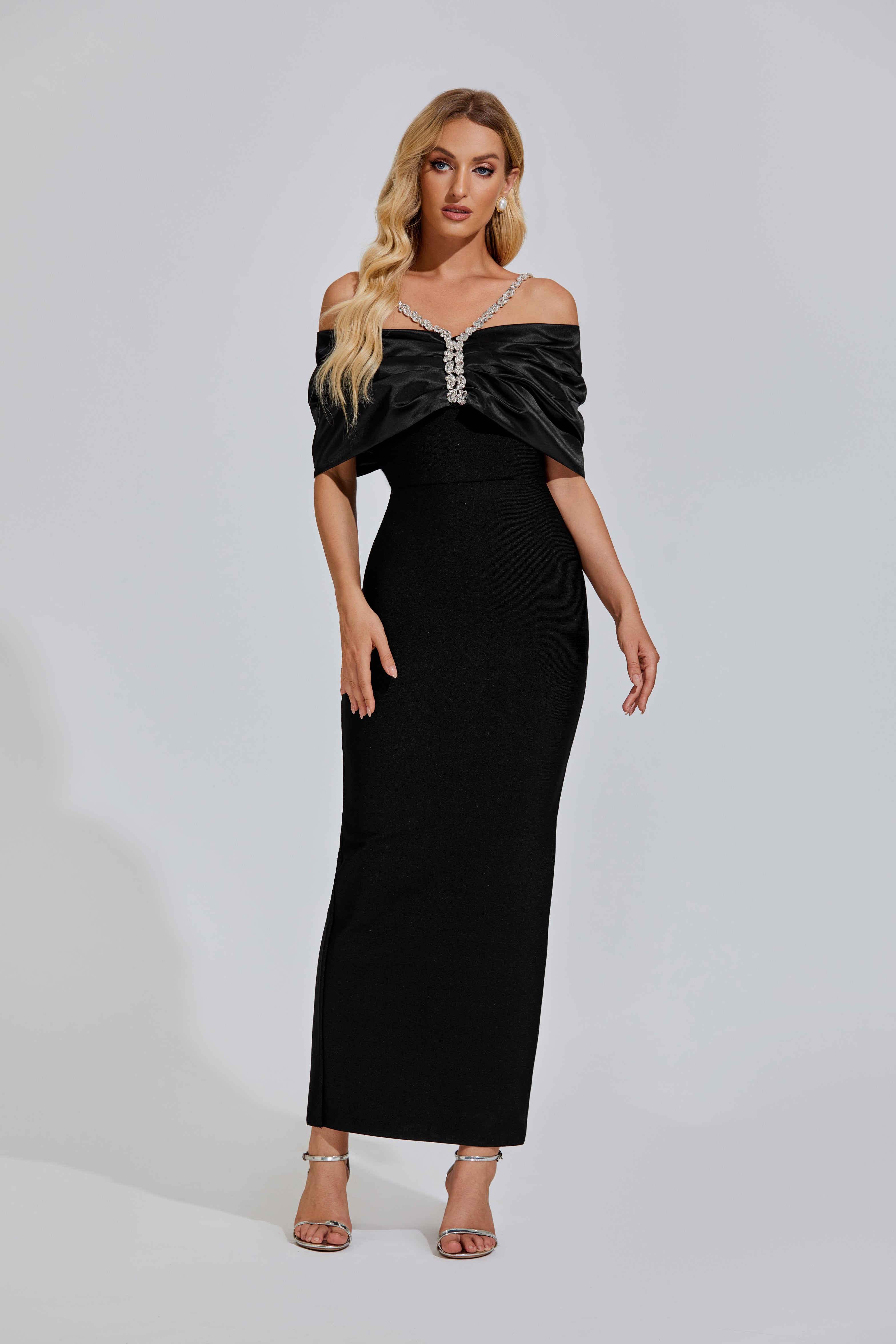 Khaleesi Siyah Elmas Maxi Elbise