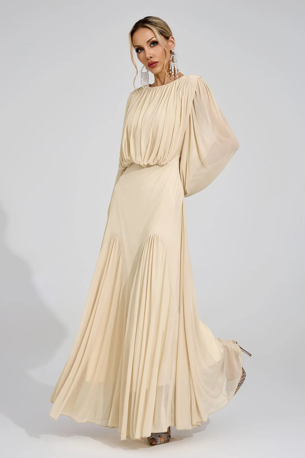 Kalypso Bej Plise Maxi Elbise