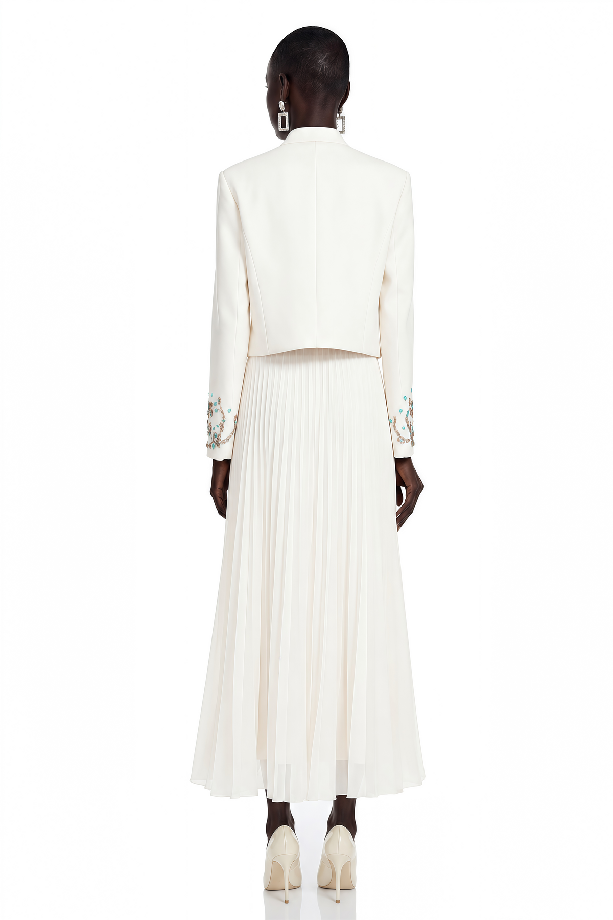 Mildred Taş Işlemeli Ceket ve Pileli Maksi Elbise Takım Beyaz