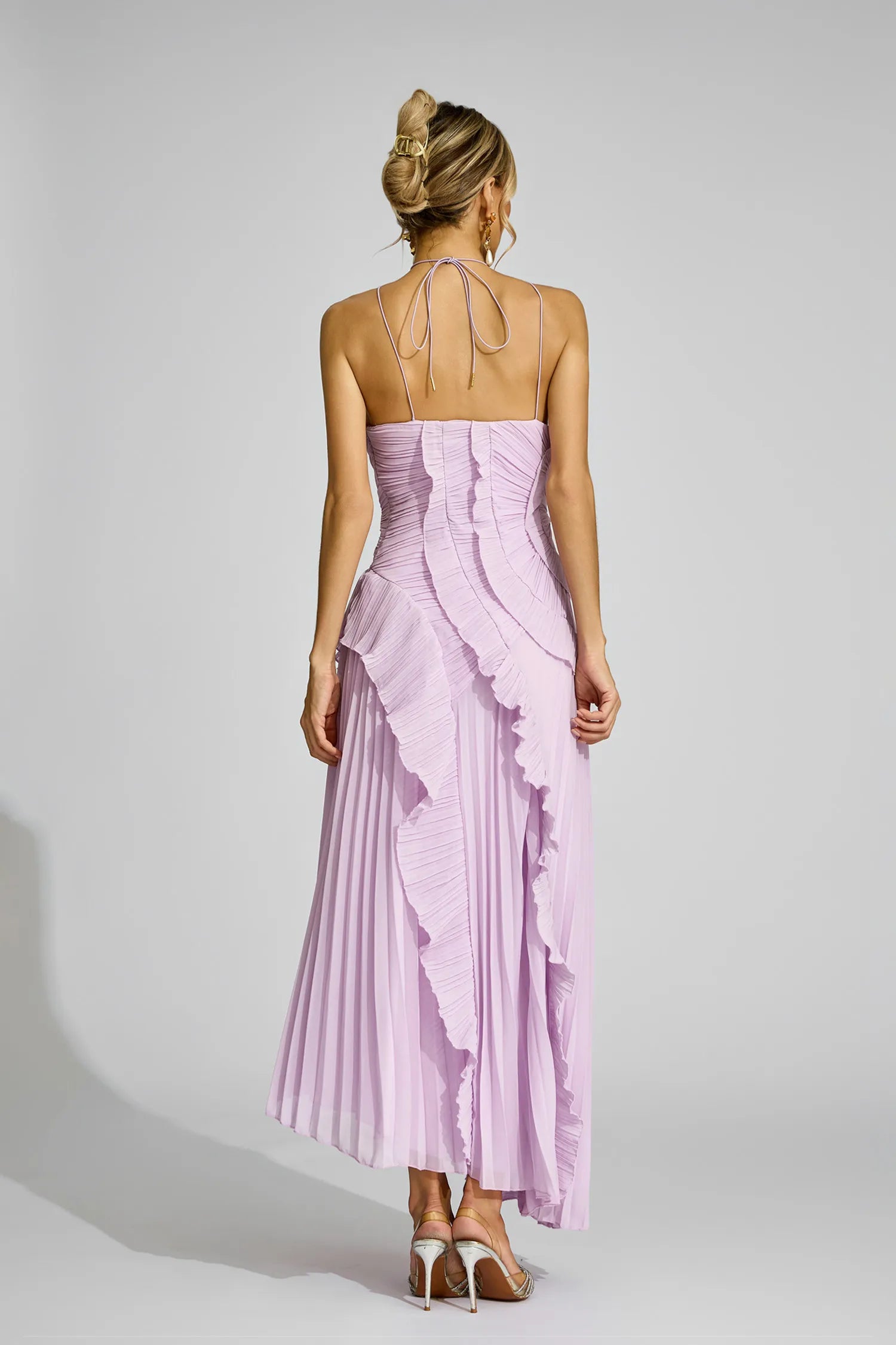 Elodie Mor Asimetrik Plise Halter Maxi Elbise