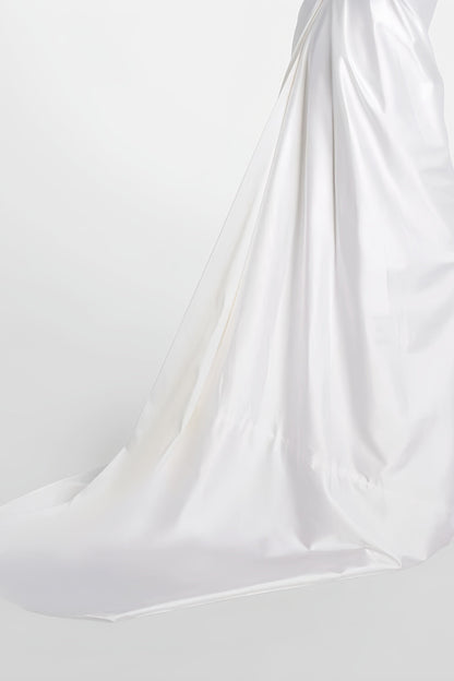 Fiona Kare Yaka Drape Detaylı Saten Maxi Elbise Beyaz