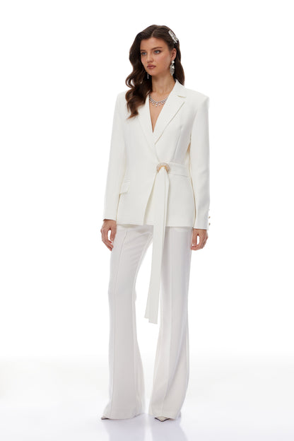 Roswitha Kemer Detaylı Blazer ve Pantolon Takım Beyaz