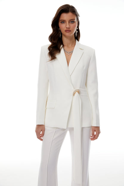 Roswitha Kemer Detaylı Blazer ve Pantolon Takım Beyaz