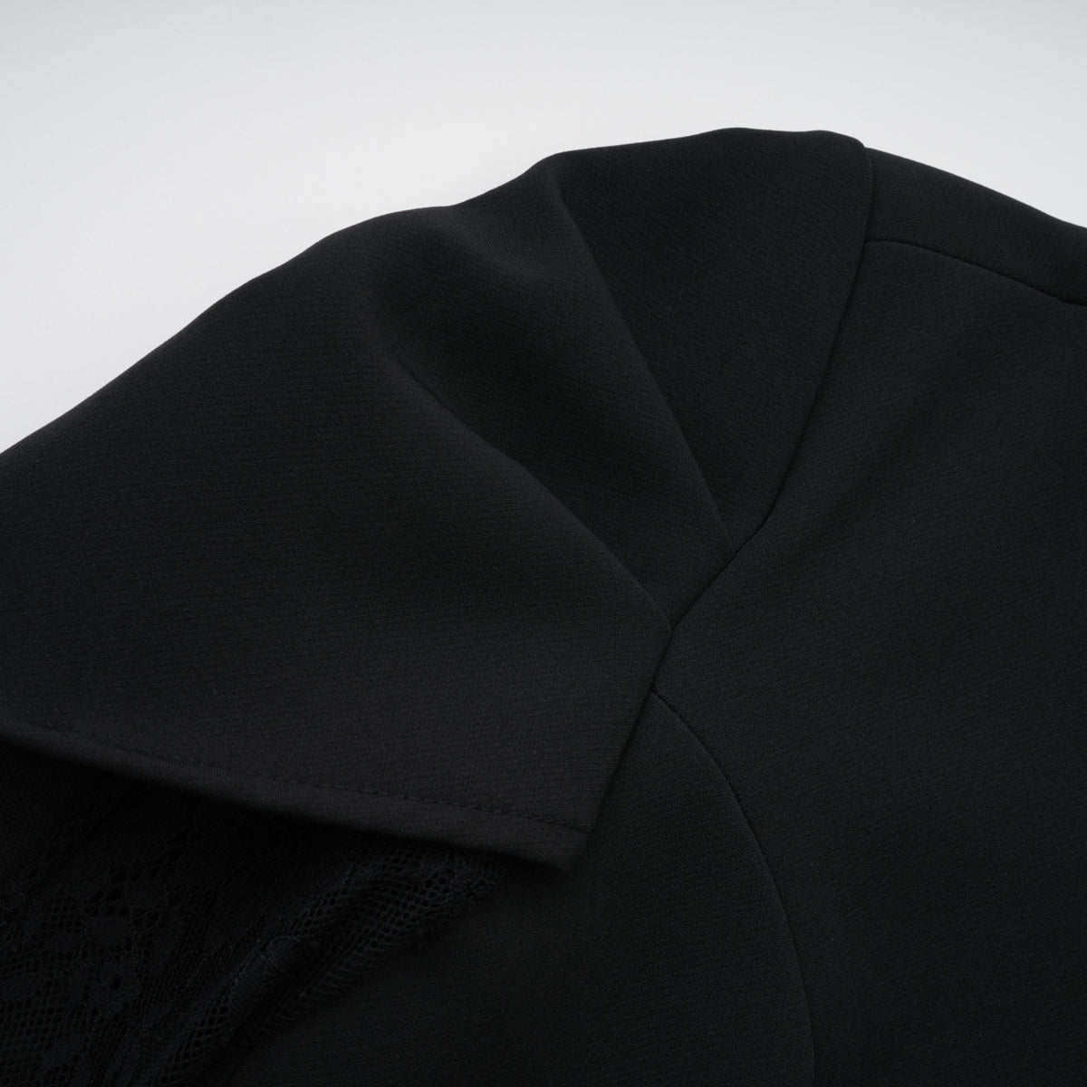 Saffron Dantel Detaylı Yakasız Blazer Siyah