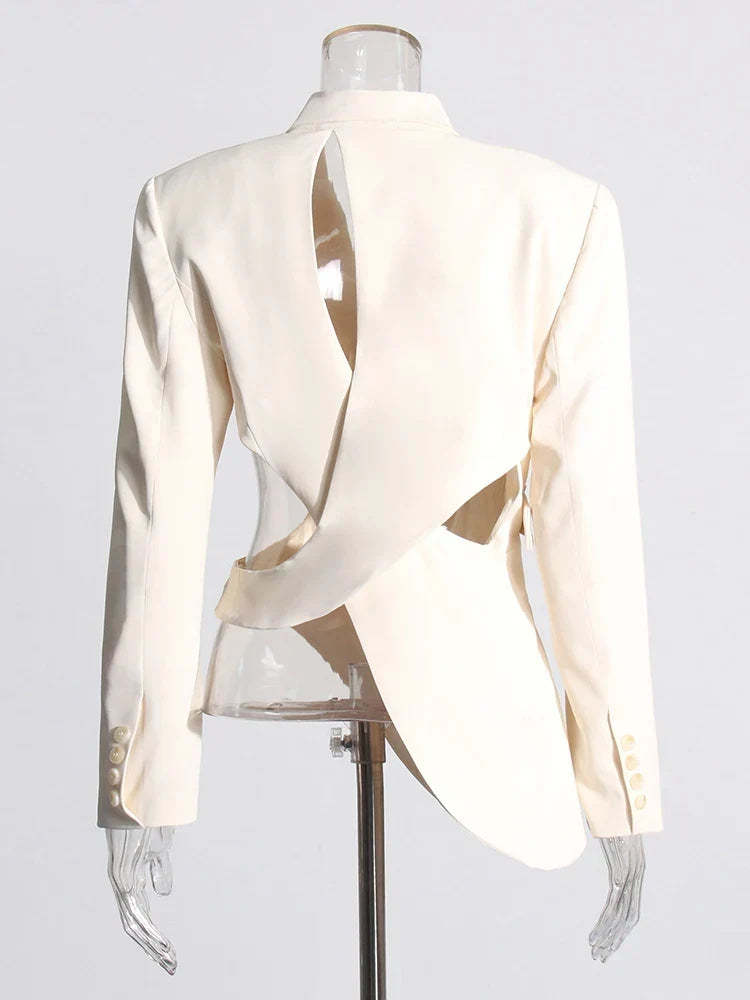 Sırtı Açık Oymalı Düzensiz Blazer
