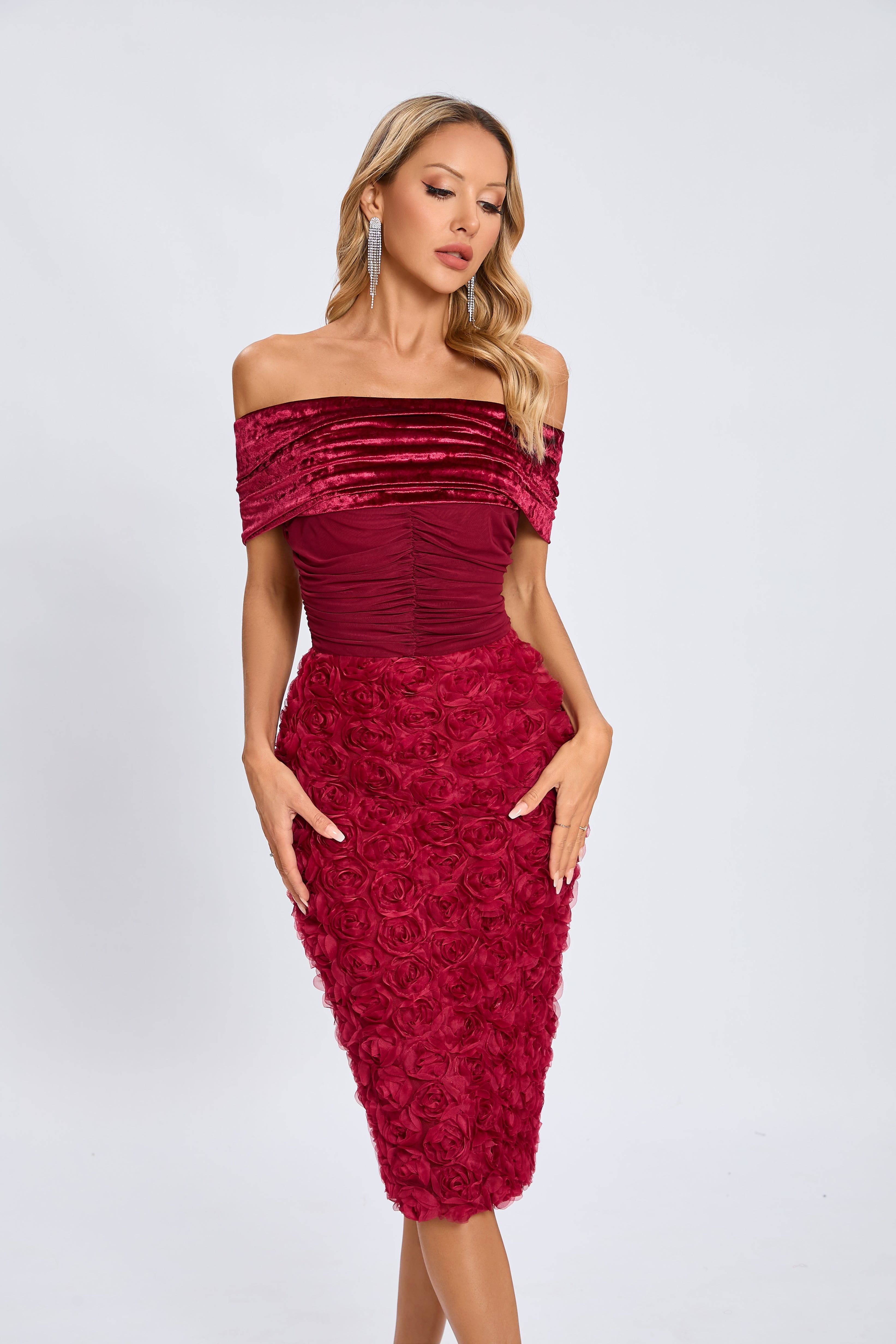 Taylor Kadife Gül Midi Elbise
