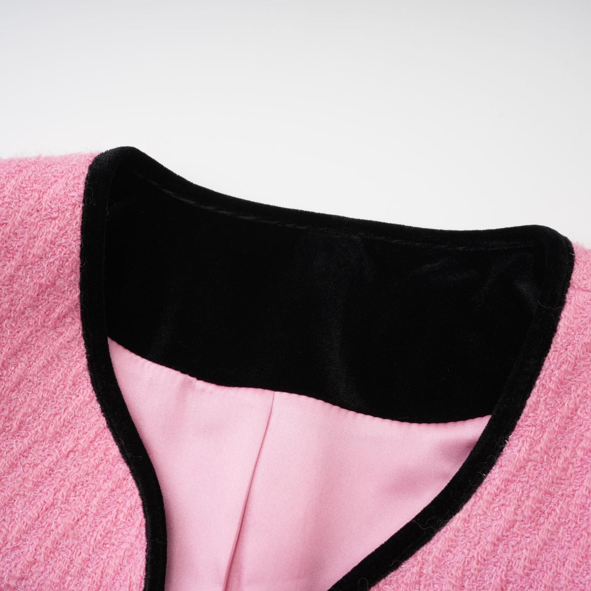 Zéphyrine Tüy ve Çiçek Detaylı Ceket Pantolon Takımı Pembe